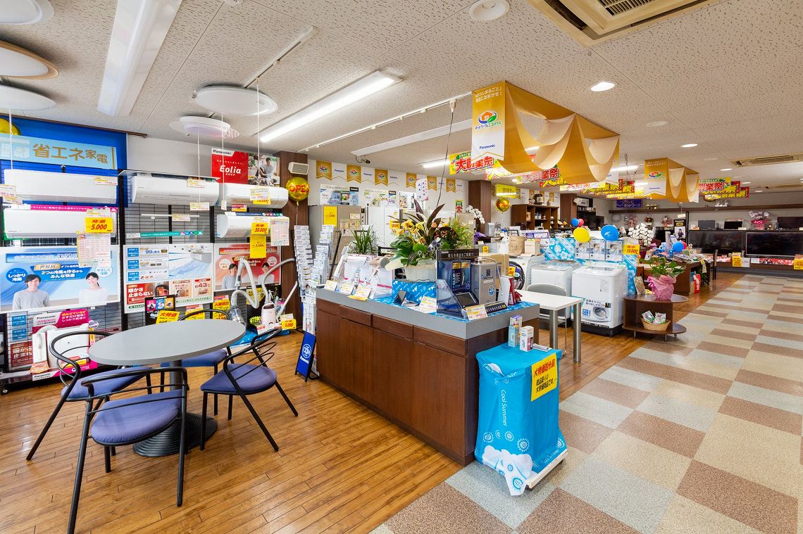 コム立石 府中店の内観1
